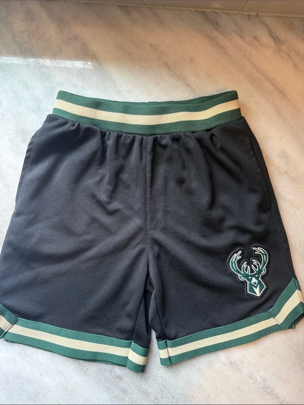 Ultra Game NBA Milwaukee Bucks Boys Shorts, Size 8